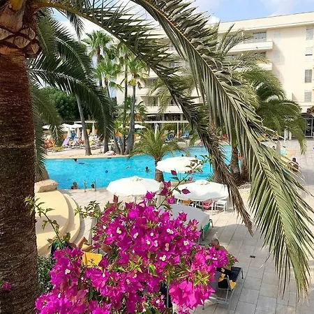 Rosella Hotel