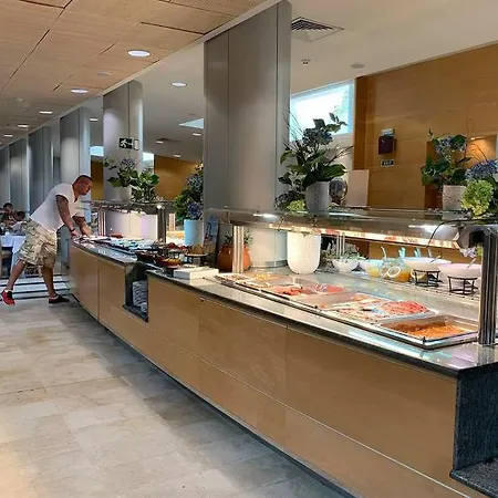 Rosella Hotel 4*